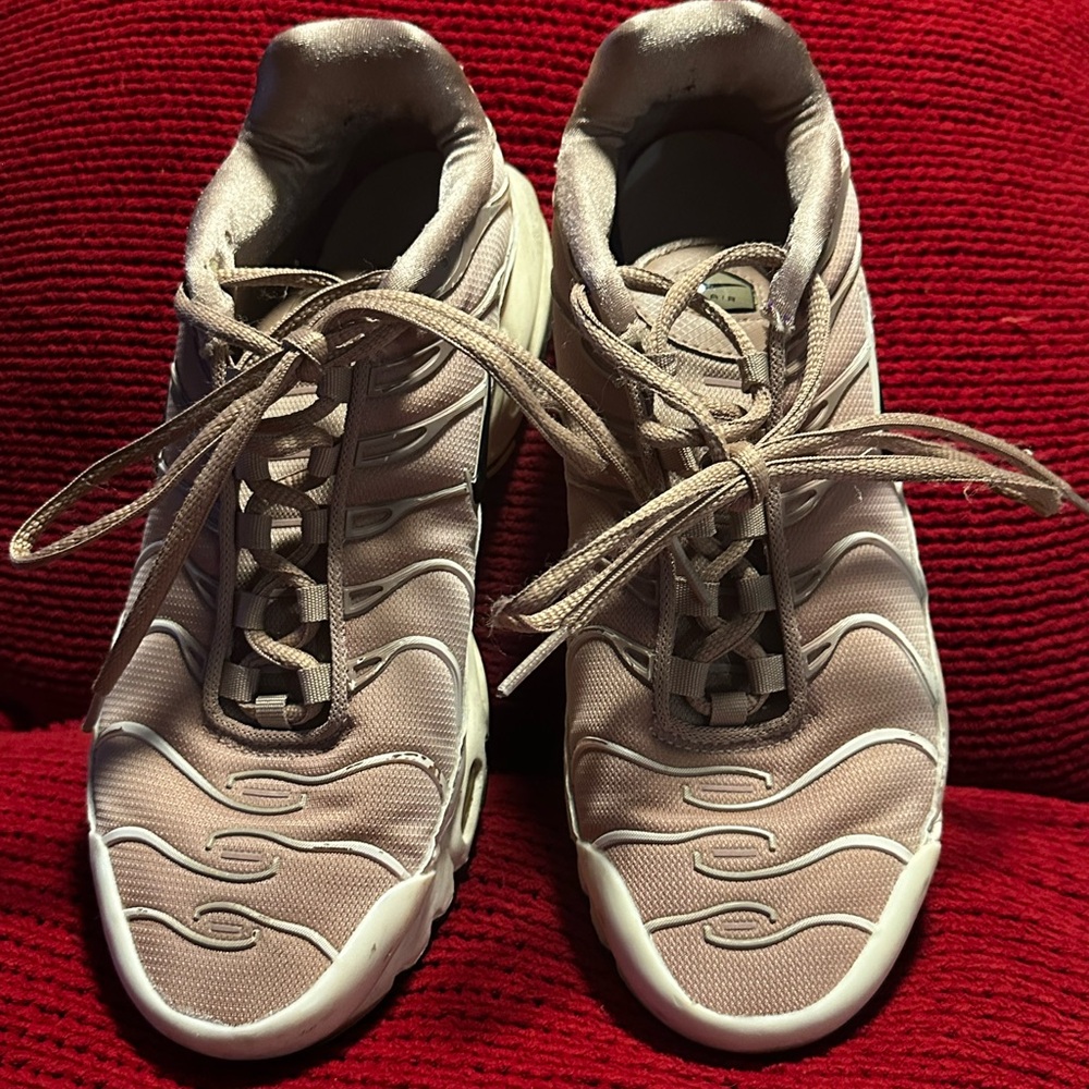 Nike Air Max Plus Tn Guava Ice Pink Womens Size 8.5 Running Shoes